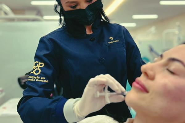 Imagem do curso: Especialização em Harmonização Orofacial com Habilitação em Venopunção e Ozonioterapia - 10ª turma